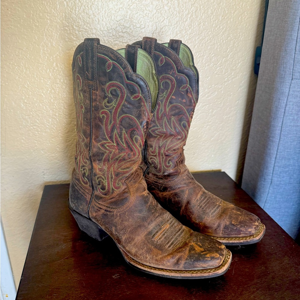 Women’s 7.5 Cowboy Boots